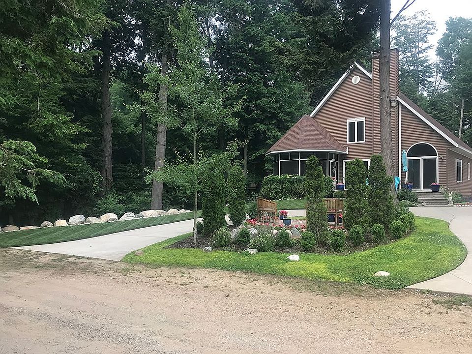 1st image of 4956 S Beech Ln
