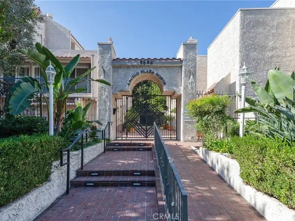 5333 Zelzah Ave APT 205, Encino, CA 91316