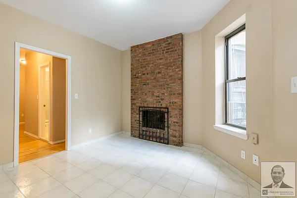 Rented by Garfield Realty  | media 40