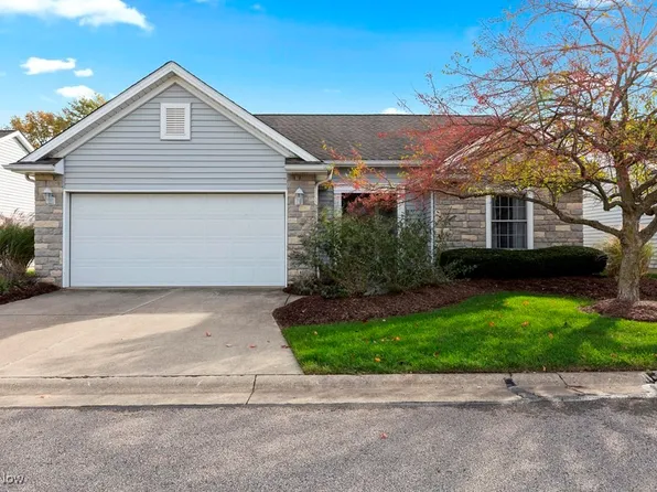 222 Stonehedge Dr, Elyria, OH 44035