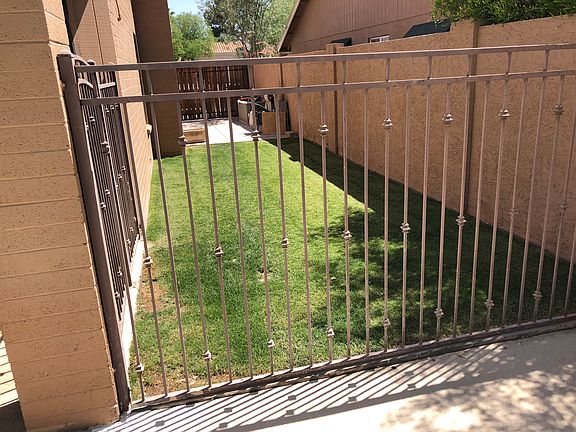 4th image of 1818 E La Vieve Ln