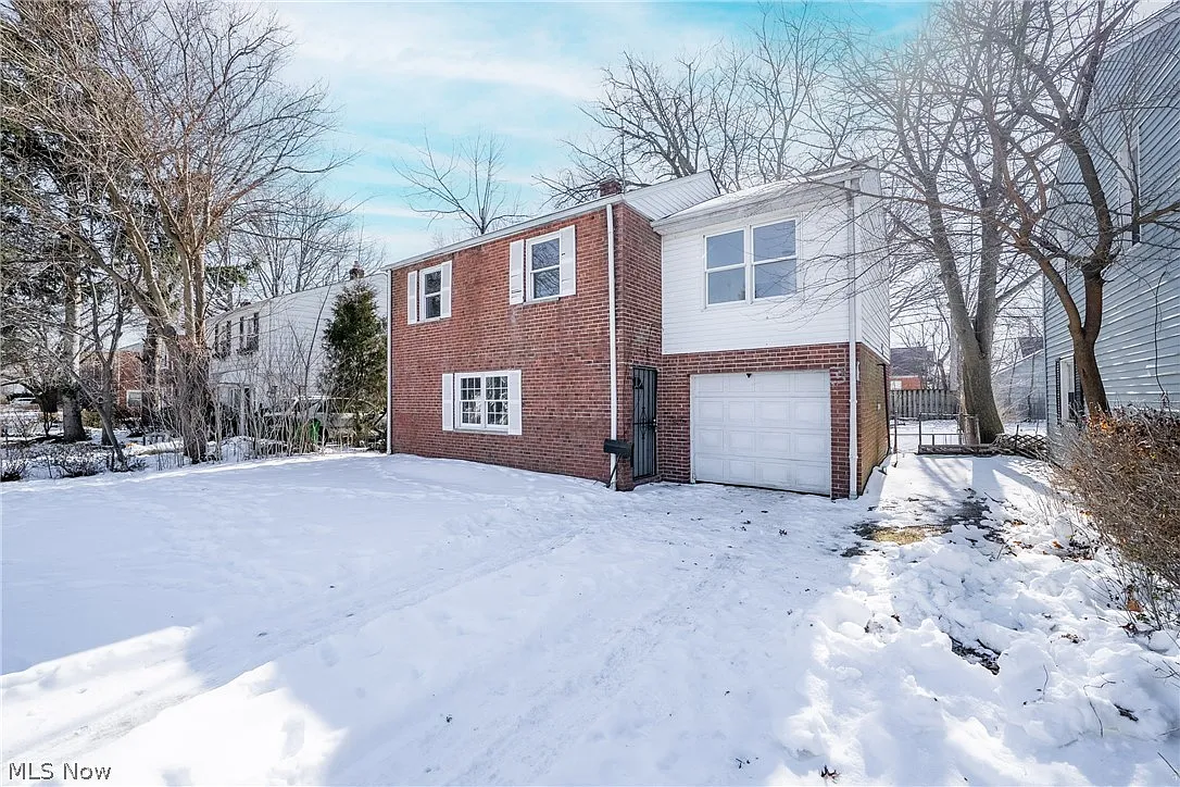 20900 Priday Ave photo 1