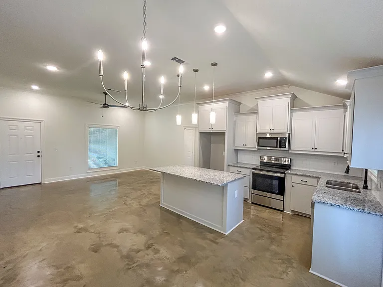 213 Pine Park Dr — Photo 7