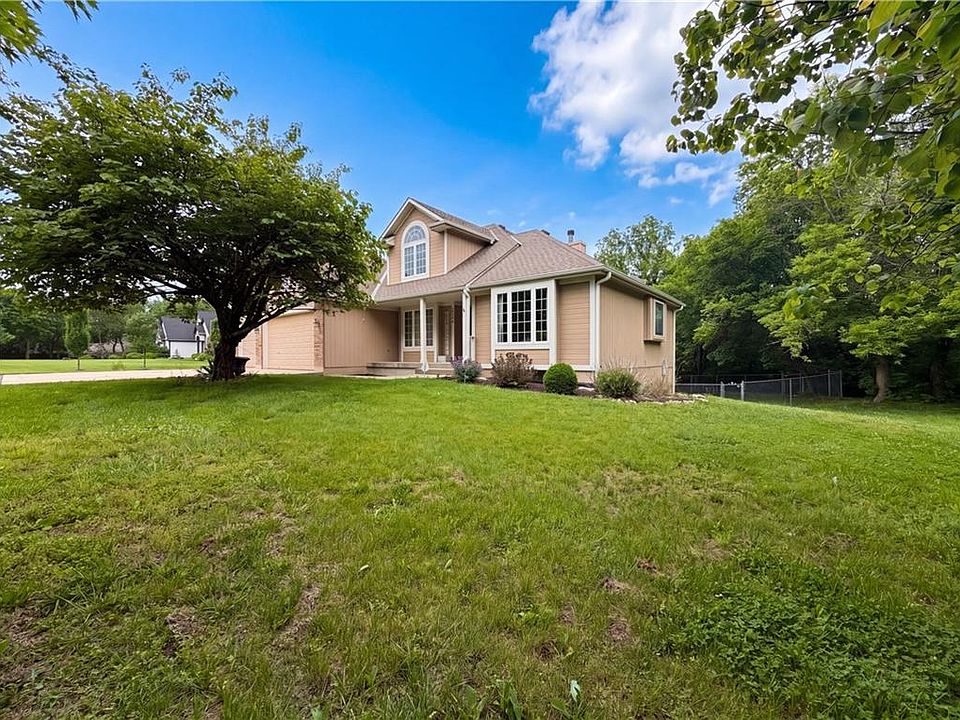 1st image of 23612 S Lucille Ln