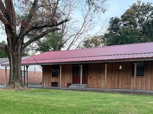 1343 Bassett St, Orange, TX 77632