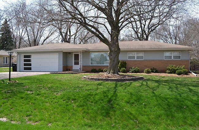 1st image of 8471 N 48th St