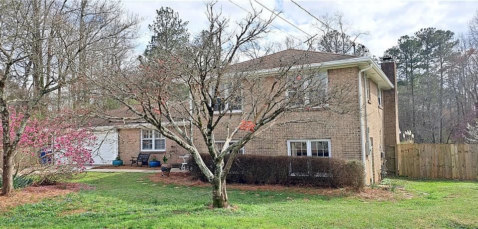 1st image of 296 Lancelot Way