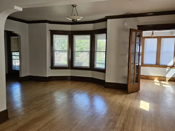 3155 N 25th St, Milwaukee, WI 53206