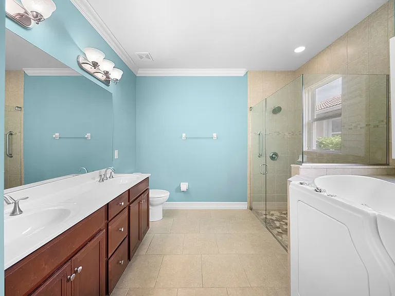 13105 Silver Thorn Loop — Photo 20