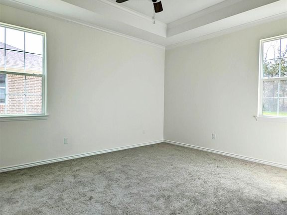 4th image of 511 Zimmerman St