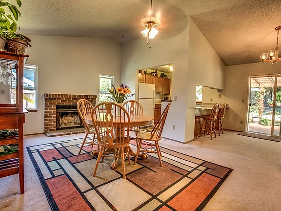4th image of 4708 S 301st Dr