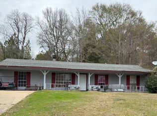 5002 Oak Creek Dr, Jackson, MS 39212