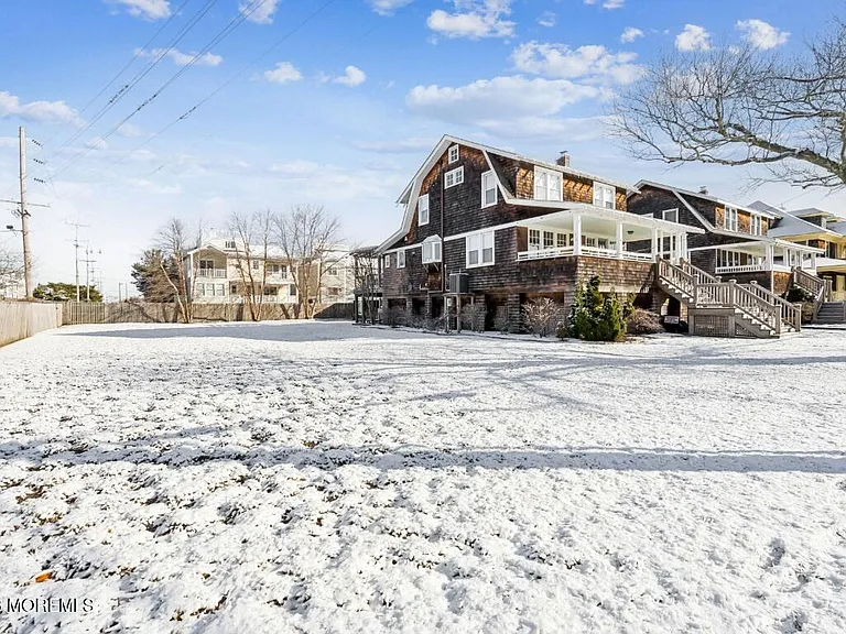 54 Osborne Ave — Photo 4