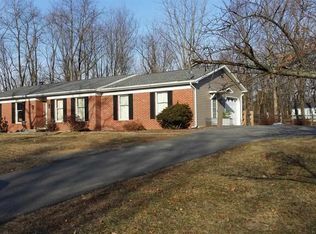 455 Hollow Brook Dr, Carlisle, PA 17013