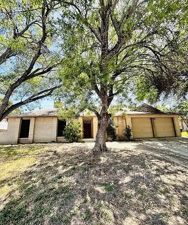 14810 Ridge Hill Dr