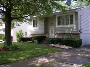 5710 Pleasant Ave, North Ridgeville, OH 44039