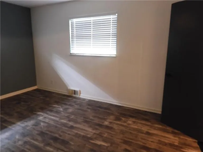 303 Birchwood Dr — Photo 16