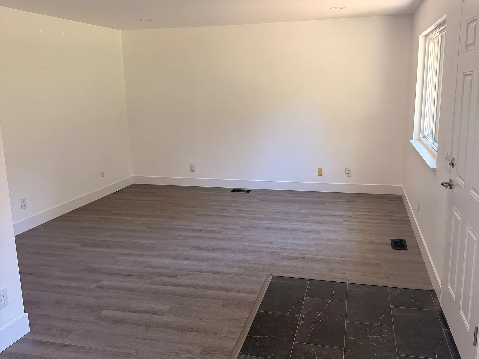 2 bed, 837 sqft, $1,800 — Photo 1