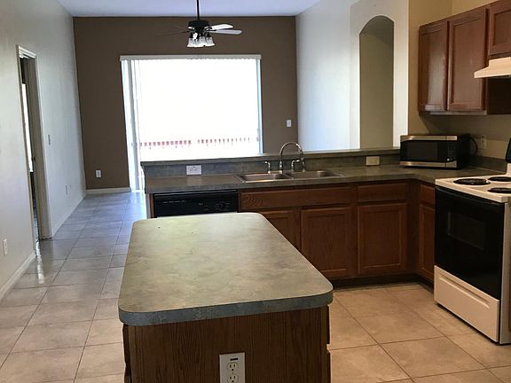 3rd image of 3516 Kayla Cir
