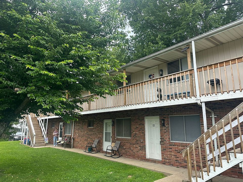 1st image of 3505 Elm St #18