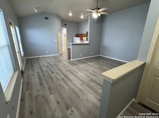 7567 Foss Mdws #1, San Antonio, TX 78244