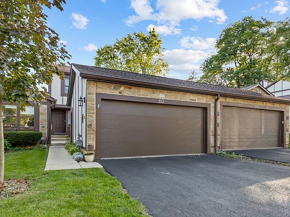 2nd image of 60 White Oak Cir
