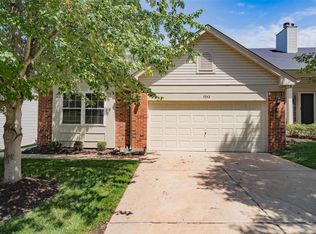 7242 Tournament Dr, Saint Louis, MO