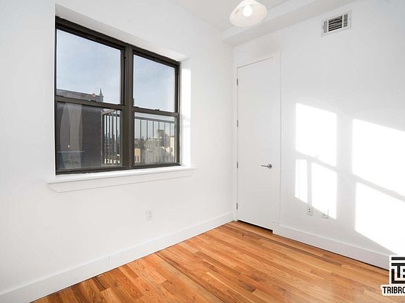 5th image of 277 Midwood St #3F