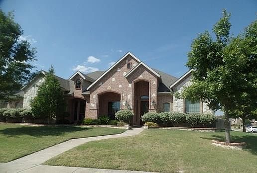1st image of 1221 Primrose Ct