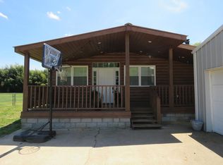 43 Green Meadows Ln, Celina, TN 38551