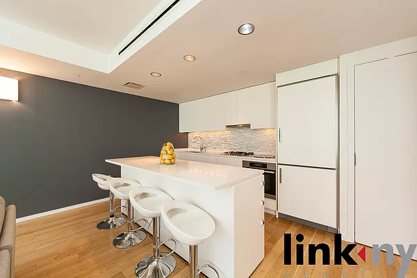 Rented by Link NY Realty | media 64