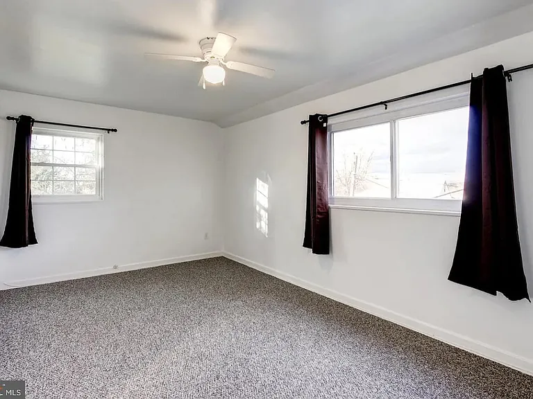 5907 Longfellow St — Photo 10