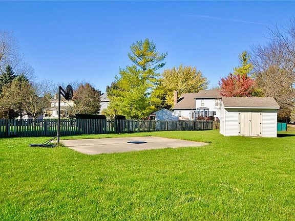 4th image of 4250 Saffron Dr