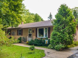 1408 Maple Dr, Hubertus, WI 53033