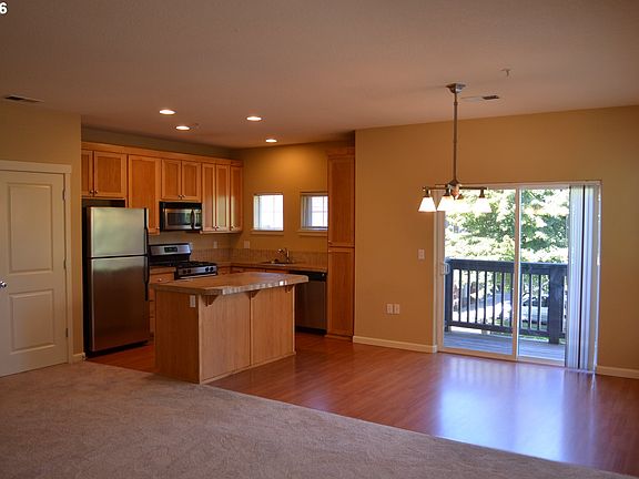 4th image of 22834 SW Forest Creek Dr Unit 202