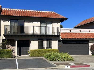 4 Grande Paseo, San Rafael, CA, 94903