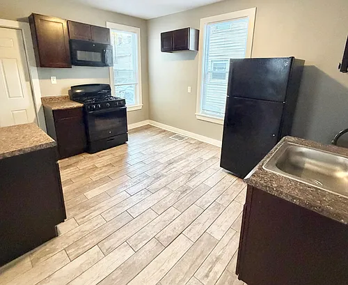 7 Woolsey St #1 Photo 1