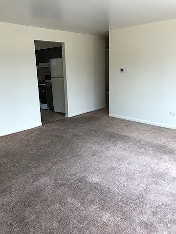2nd image of 624 Sibley Blvd APT 2E