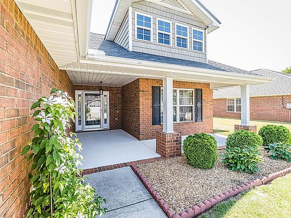 2nd image of 223 Silver Breeze Ct