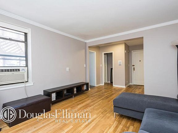 4th image of 50 E 8th St APT 5P