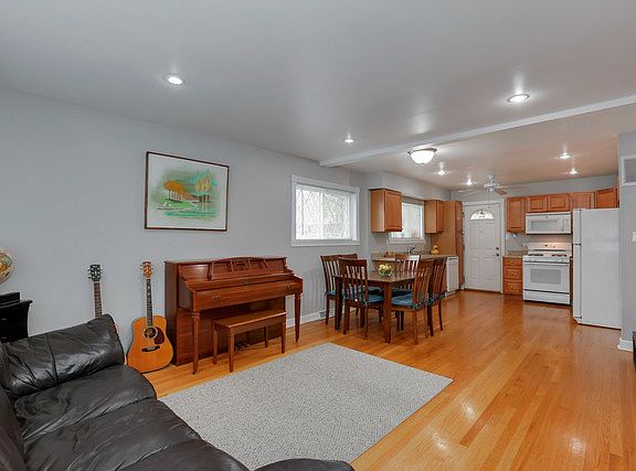 3rd image of 8318 Keating Ave #D