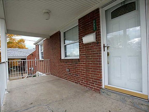 2nd image of 721 McArthur Dr