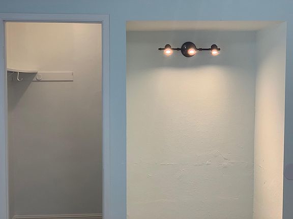 4th image of 909 Gilchrist Walkway APT 2
