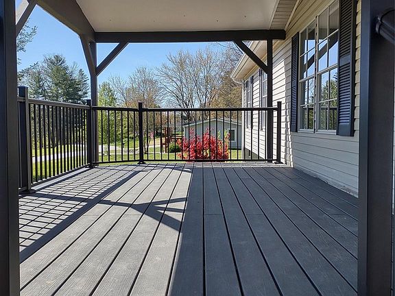 5th image of 48 Katie Dr