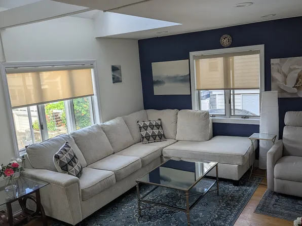 33A Appleton St #2, Arlington, MA 02476
