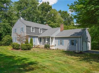 35 Fernridge Rd, West Hartford, CT 06107