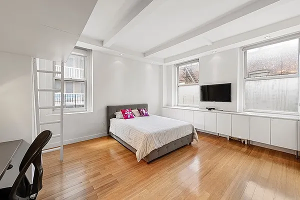 Rented by Douglas Elliman | media 14