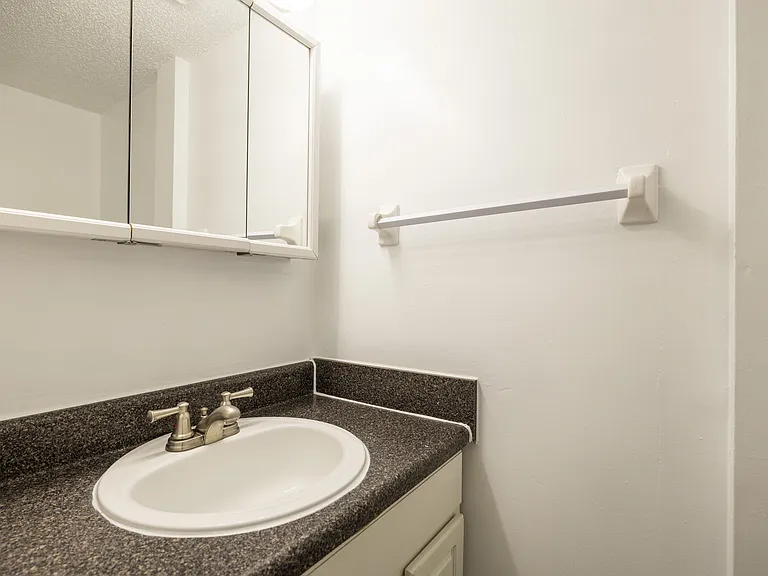 Valley View Town & Garden Homes — Photo 12