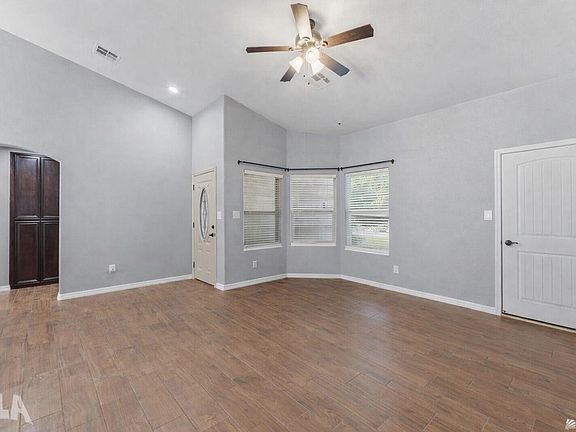 4th image of 10203 E 37th Pl