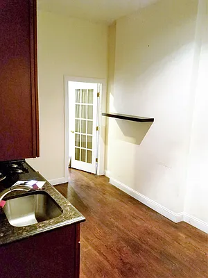 Rented by Triplemint | media 18